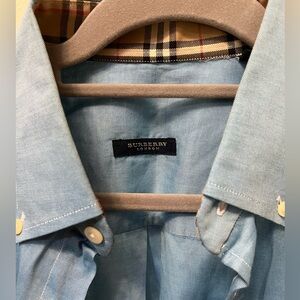 Men’s medium Burberry medium dress shirt, 100% cotton